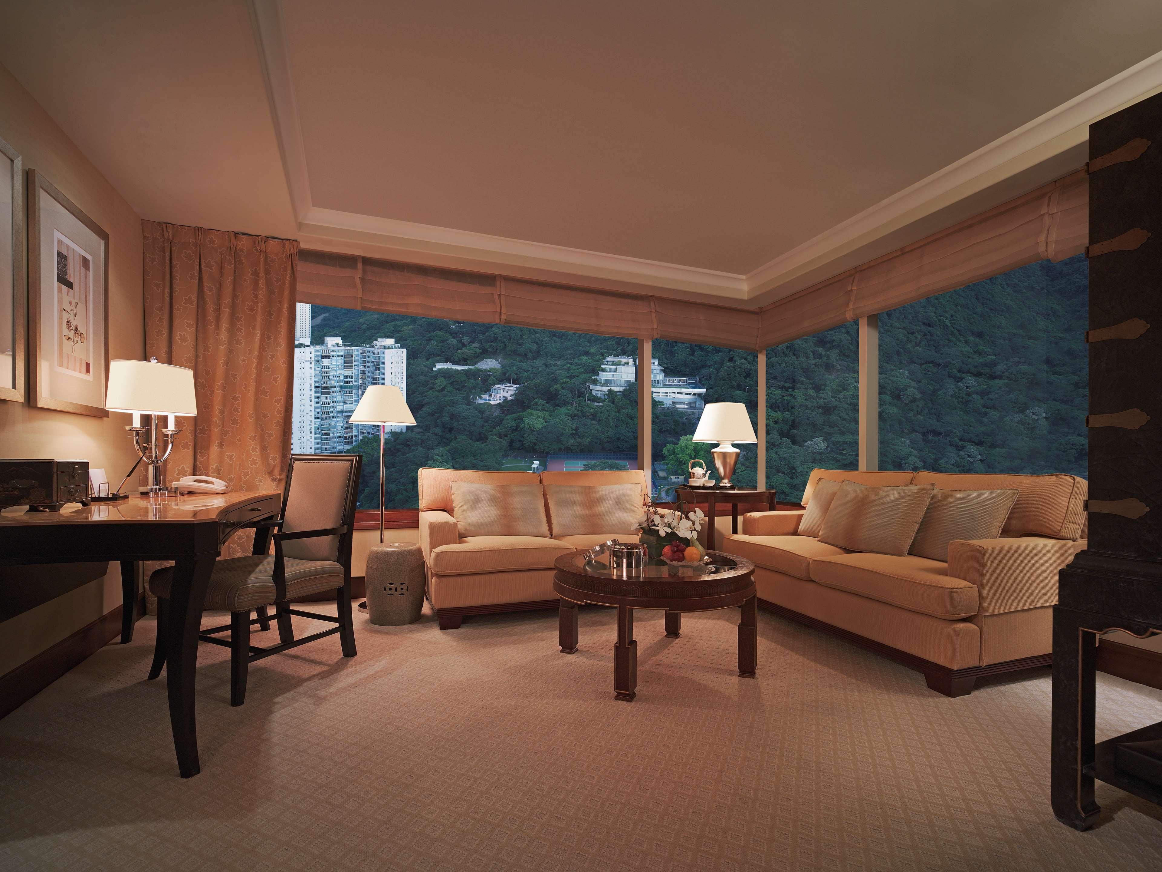 Conrad Hong Kong Hotel Room photo